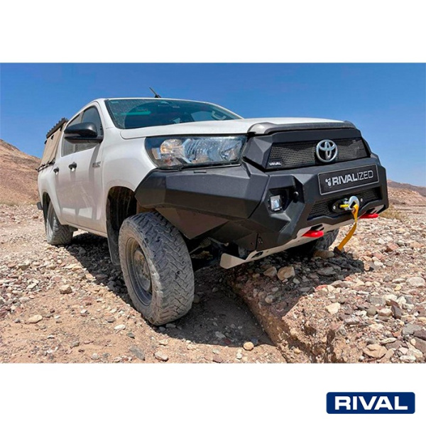Bumper Toyota Hilux 2021-; 